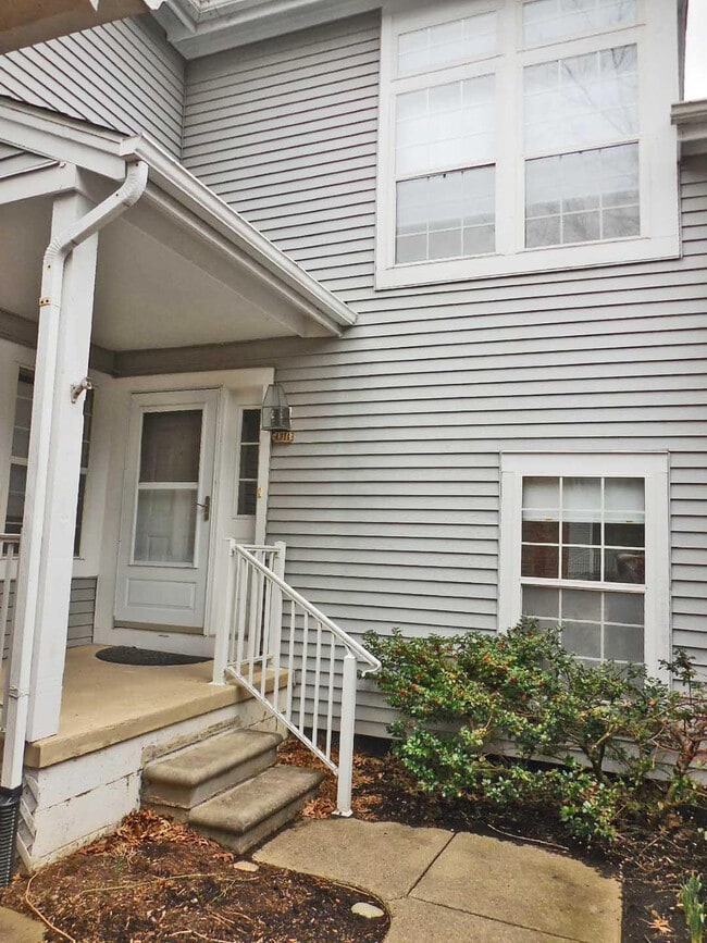 Building Photo - 4314 Hillside Dr