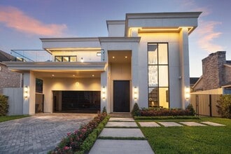Building Photo - 7 Lana Ln