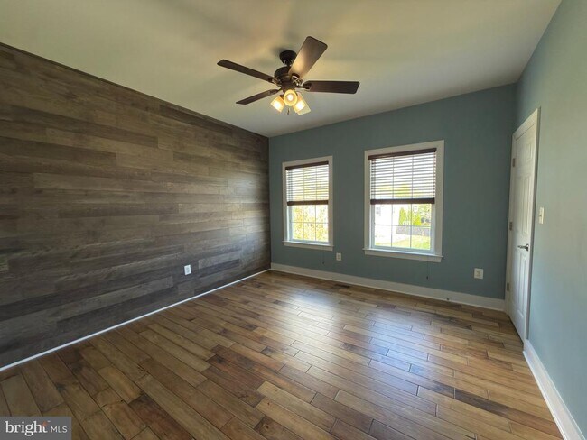 Building Photo - 8 Ramsdell Ct