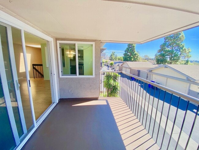 Building Photo - FOR RENT -  3 Bd/2 Ba 1,392 Sf In Friars Village Community, Townhome In San Diego Fashion Valley ...