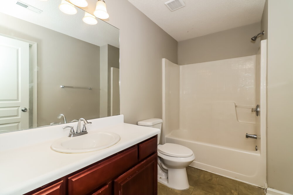 Building Photo - 468 Darbys Run Ct