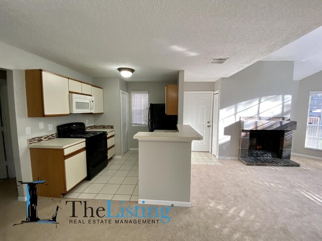 Building Photo - 610 Colorado Pl