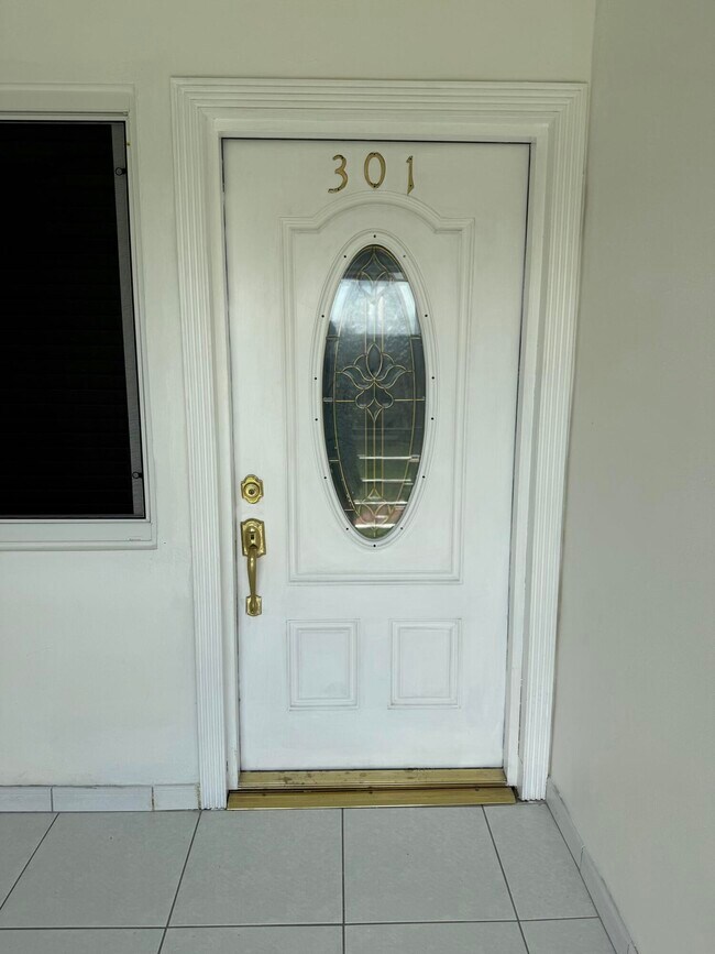 Building Photo - 5300 Washington St