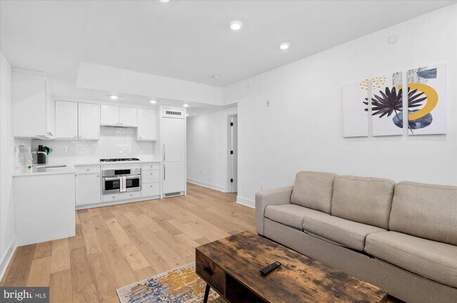 Building Photo - 2869 28th St NW