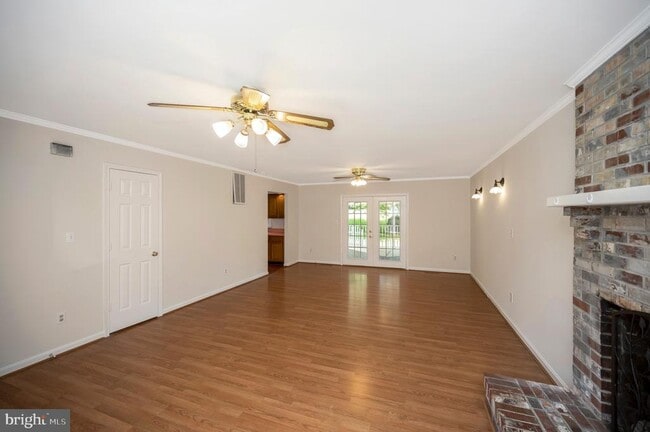 Building Photo - 5063 Tara Dr