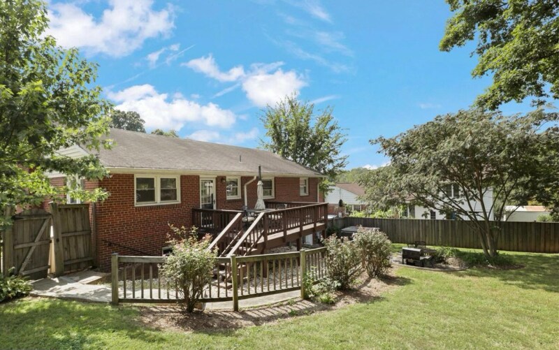 Building Photo - 5954 Kedron St