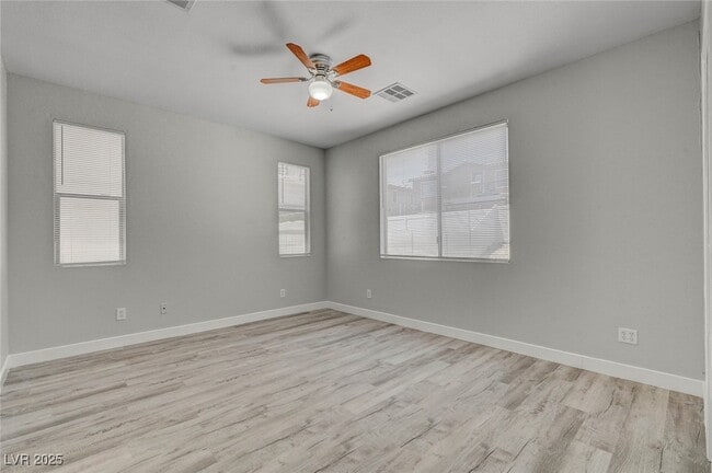 Building Photo - 5237 Grand Lake St