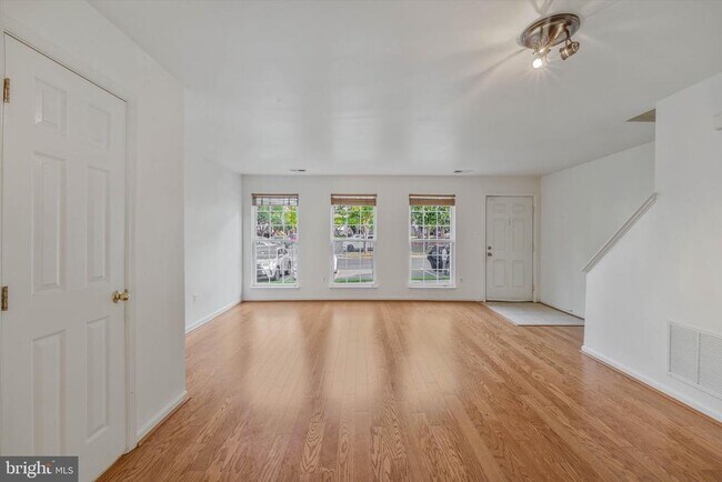 Building Photo - 14844 Edman Cir