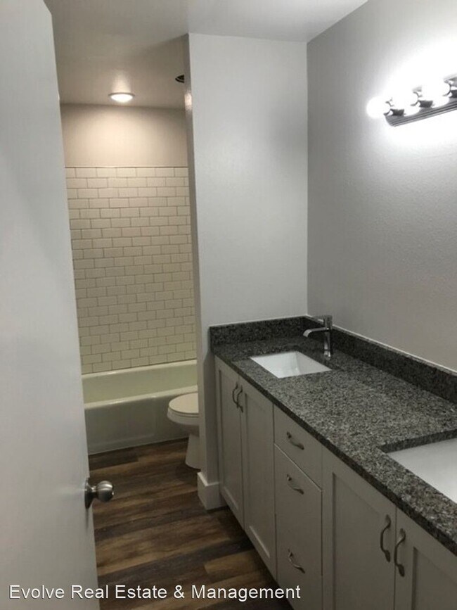 Building Photo - 2 br, 1 bath House - 1087 S Sarah Circle