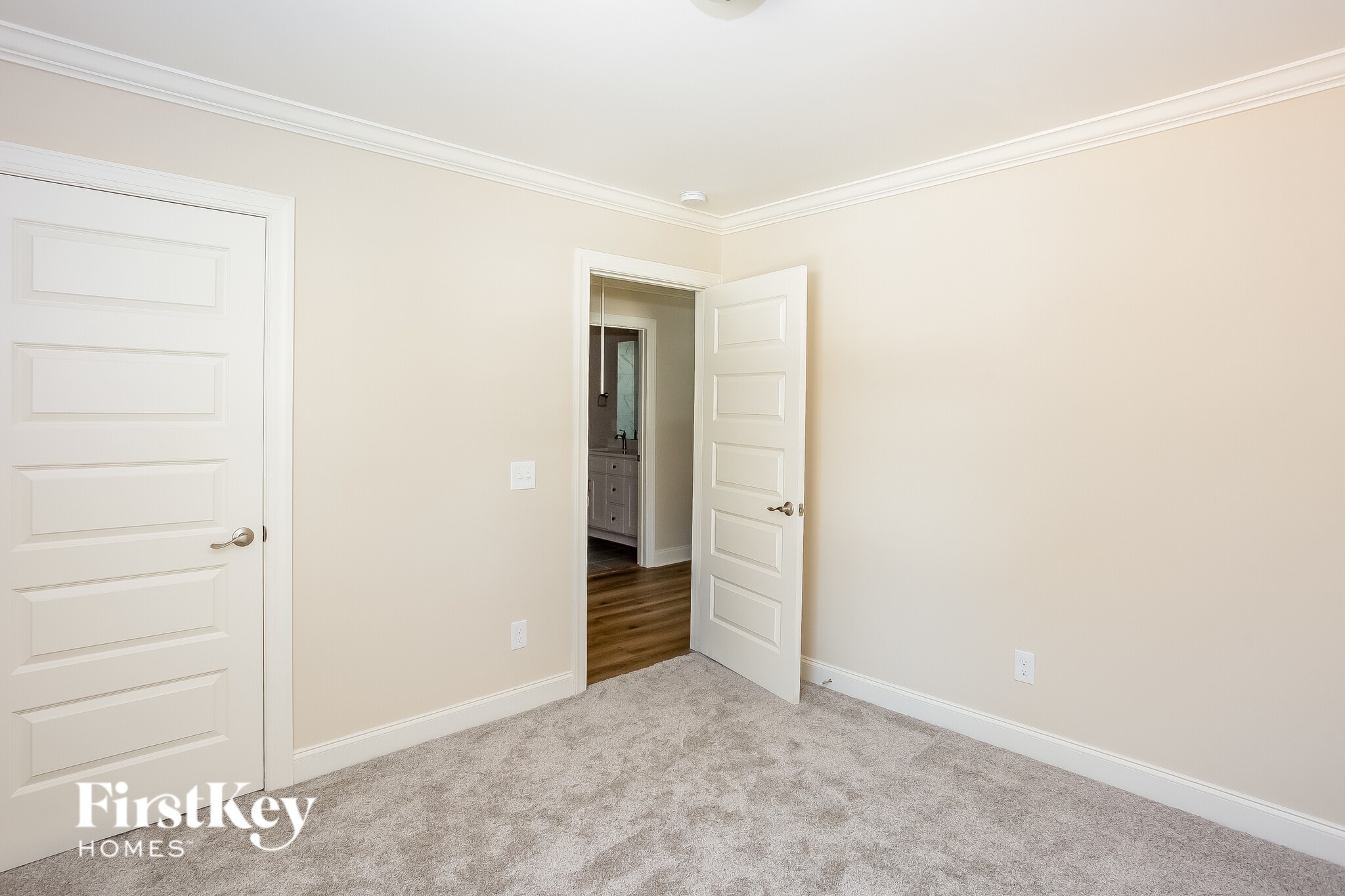 Building Photo - 1254 Pless St NW