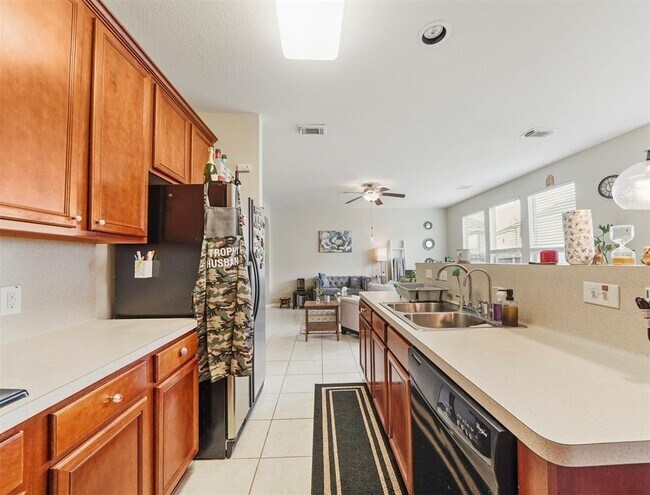 Building Photo - 2806 Crestbrook Bend Ln