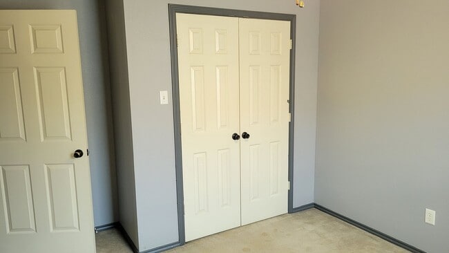 Building Photo - Beautiful Home! Available Spring 2026!