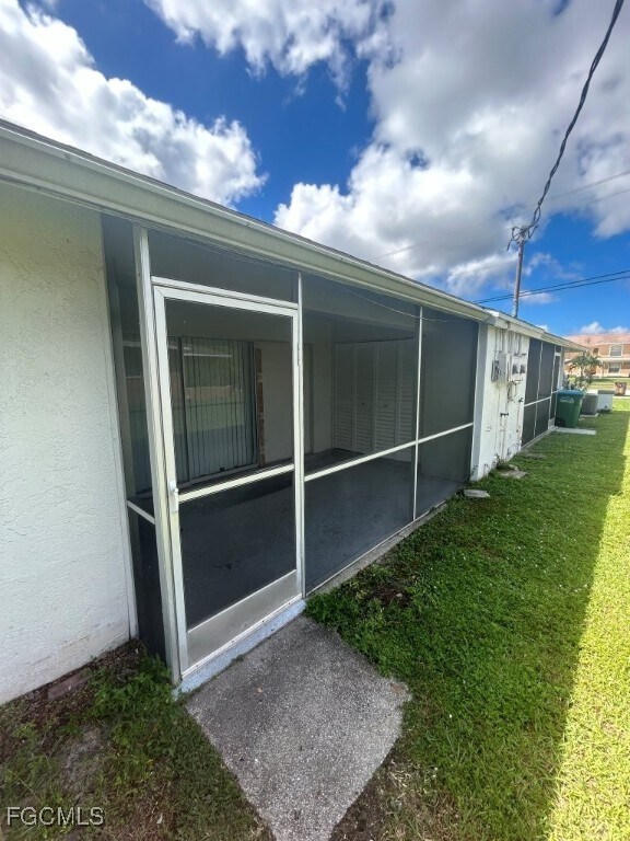 Building Photo - 4527-4529 Skyline Blvd