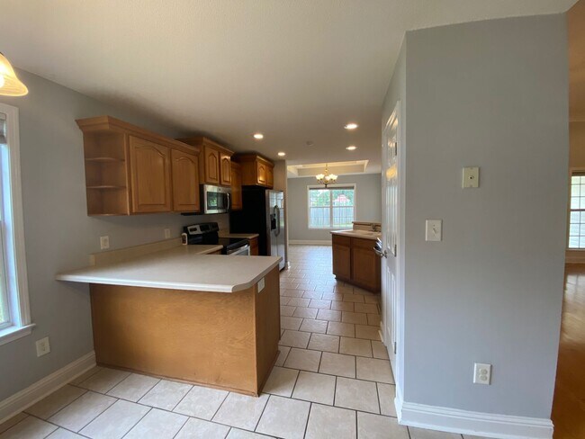 Building Photo - 205 Drayton Ct