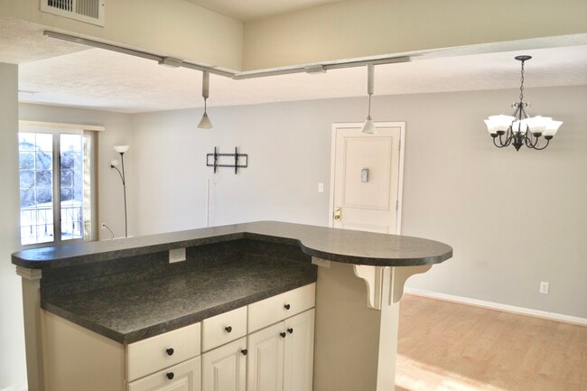 Building Photo - 416 Highwood Dr