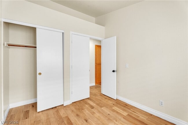 Building Photo - 856 Brass Ring Rd