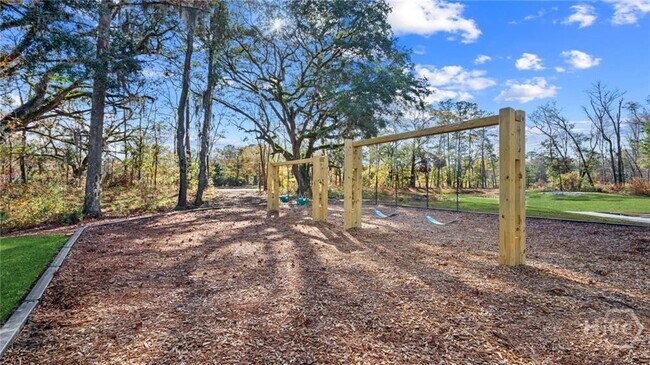 Building Photo - 139 Painted Lady Lp