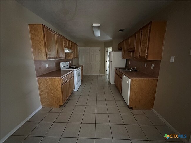 Primary Photo - 417 Deloris Dr
