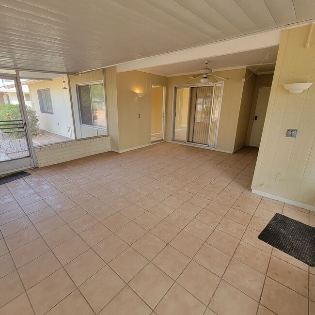 Building Photo - Great Sun City 2 Bed 2 Bath!