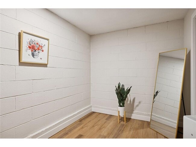 Building Photo - 3513 Emerson Ave S