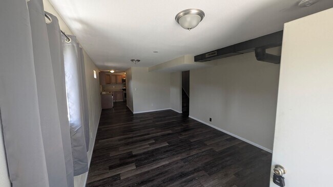 Building Photo - 226 Waverly Ave