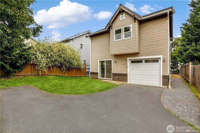 Building Photo - 3Bd/2.5Ba Seattle House