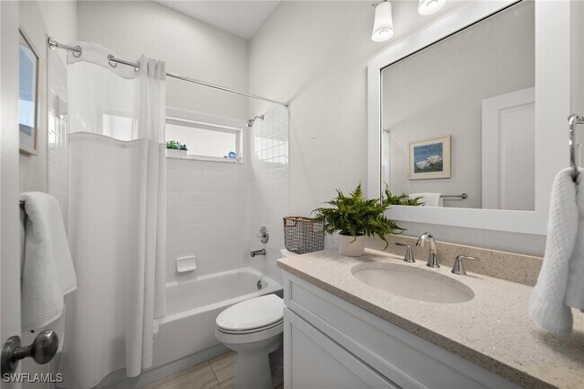 Building Photo - 24921 Bay Cedar Dr