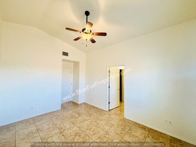 Building Photo - 5670 S Lemon Tree Dr