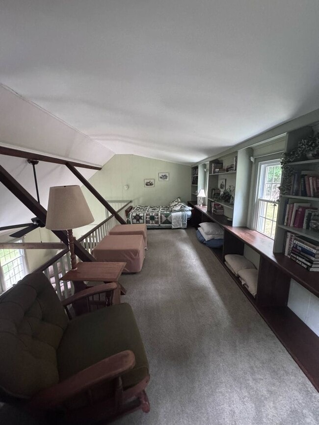 Building Photo - Waterfront Georgetown 3 Bed
