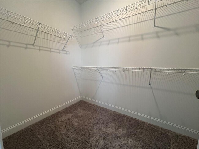 Building Photo - 5442 Howington Ct