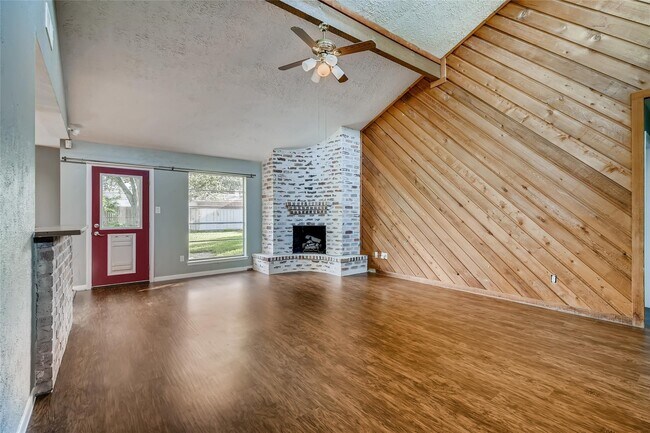 Building Photo - 946 Mesa Terrace Dr