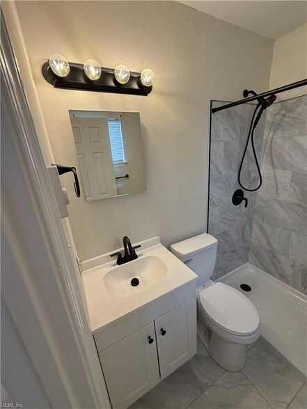 Building Photo - 255 W Ocean View Ave