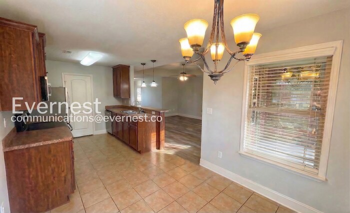 Building Photo - 24663 Rolling Vista Dr