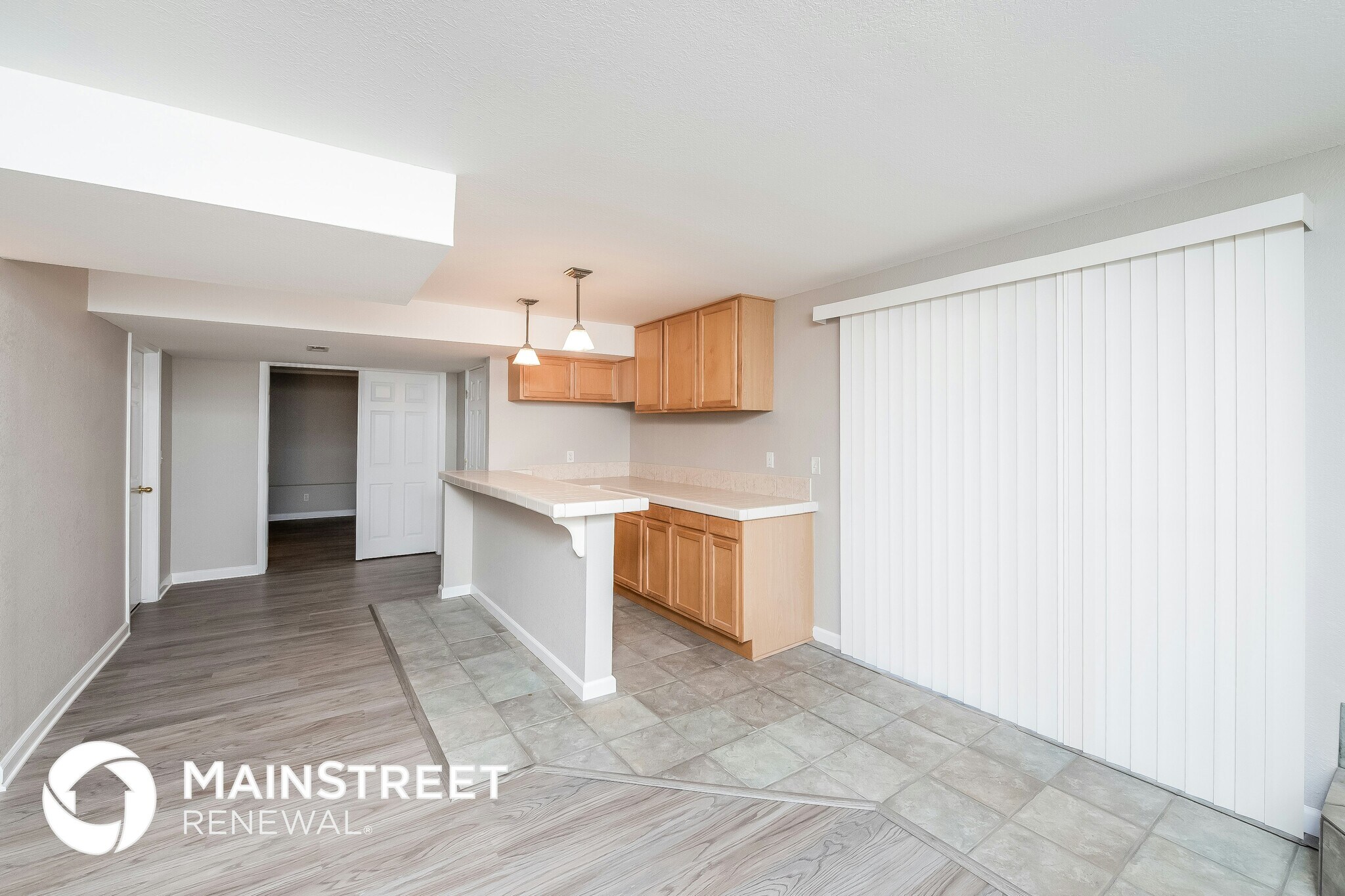 Building Photo - 6185 E 121st Dr