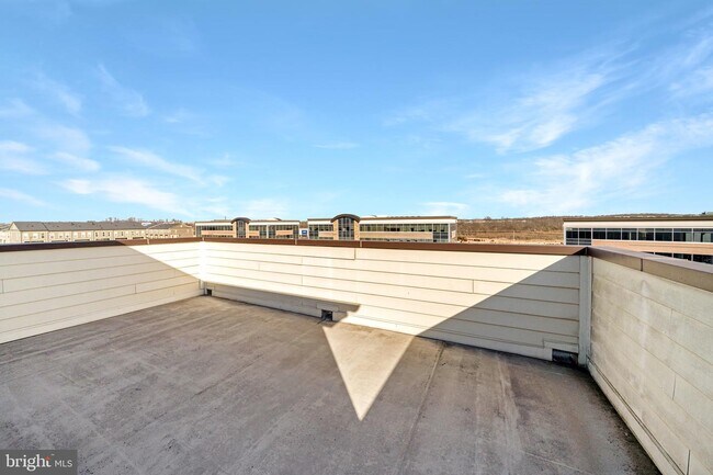 Building Photo - 20752 Duxbury Terrace