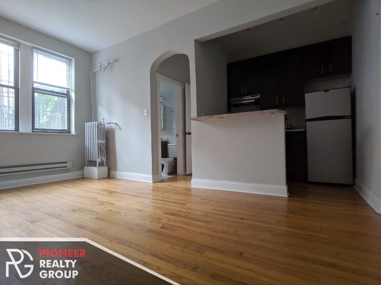 Building Photo - 4616 N Paulina St