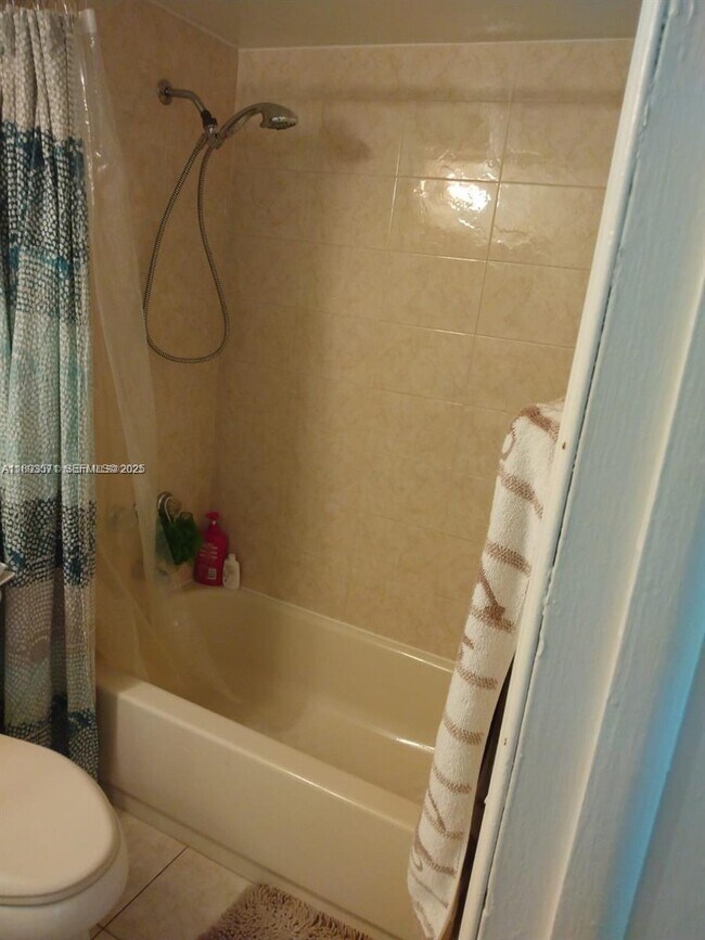 Building Photo - 8006 SW 149th Ave