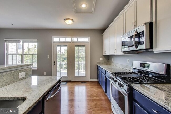 Building Photo - 12804 Short Hills Dr