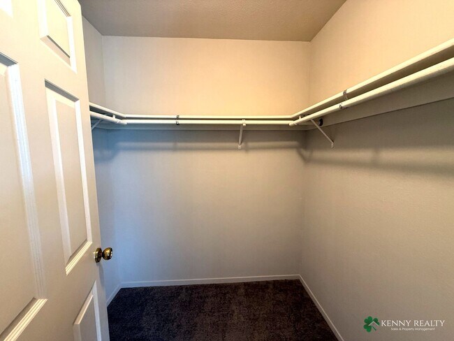 Building Photo - Remodeled 2-Bedroom Home with City Views in Daly City