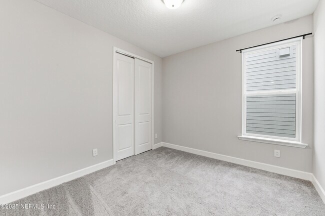 Building Photo - 135 Aspendale Rd