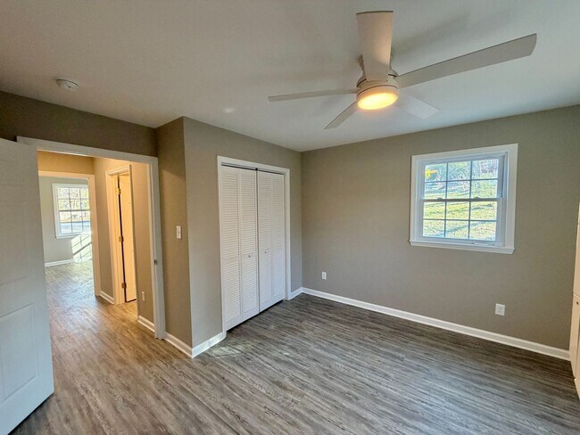 Building Photo - S Mulberry Duplex