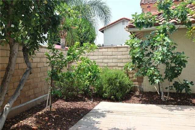 Building Photo - 26002 Dundee Dr