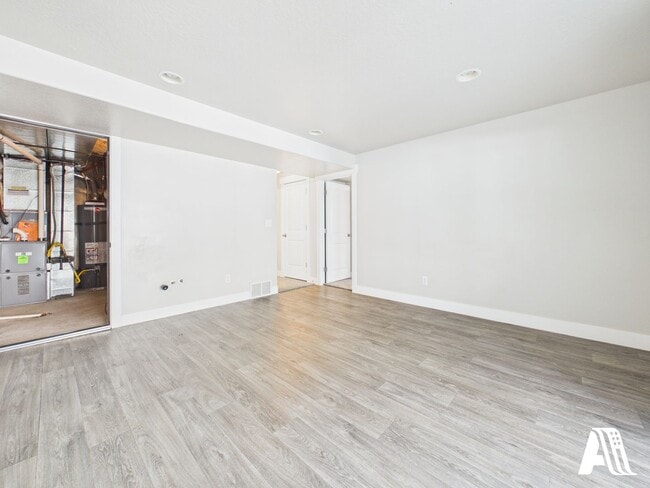 Building Photo - 14447 S Quiet Shade Dr