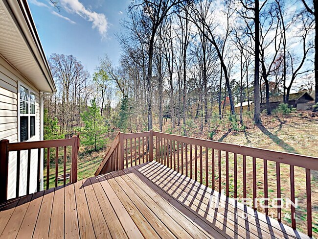 Building Photo - 6821 Hickory Hollow Dr