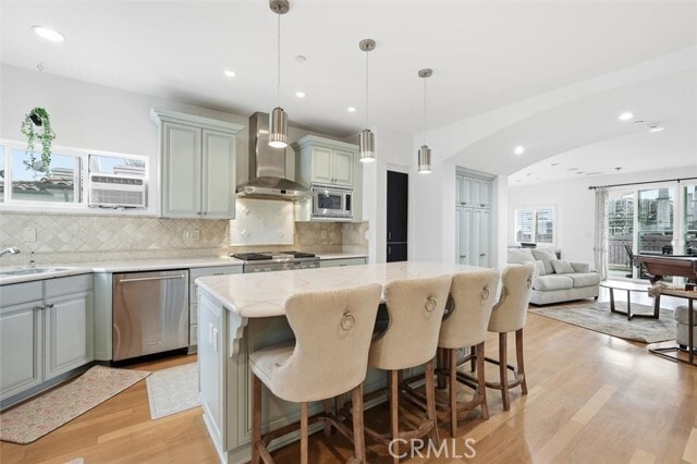 Building Photo - 424 N Broadway