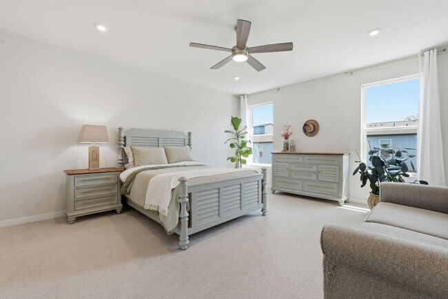 Building Photo - Experience upscale living in one of Ashburn’s most desirable communities.