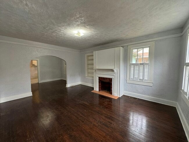 Building Photo - 435 Alta Woods Blvd