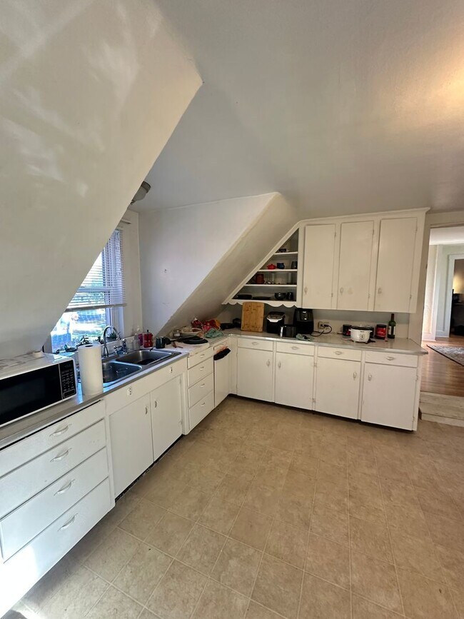 Building Photo - 38 Crosby St