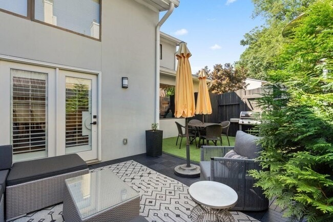 Building Photo - 3 Gilbert Trail NE