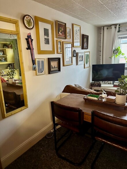 Building Photo - 2031 Brandywine St